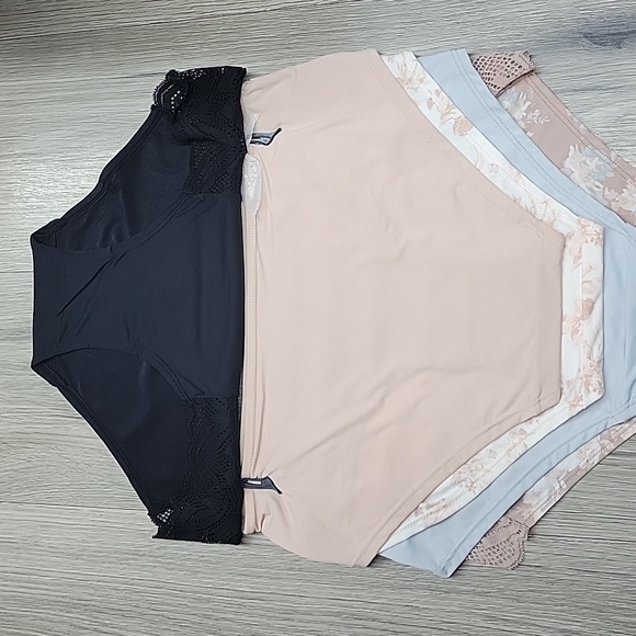 VINCE CAMUTO HIPSTERS. - Picture 4 of 8